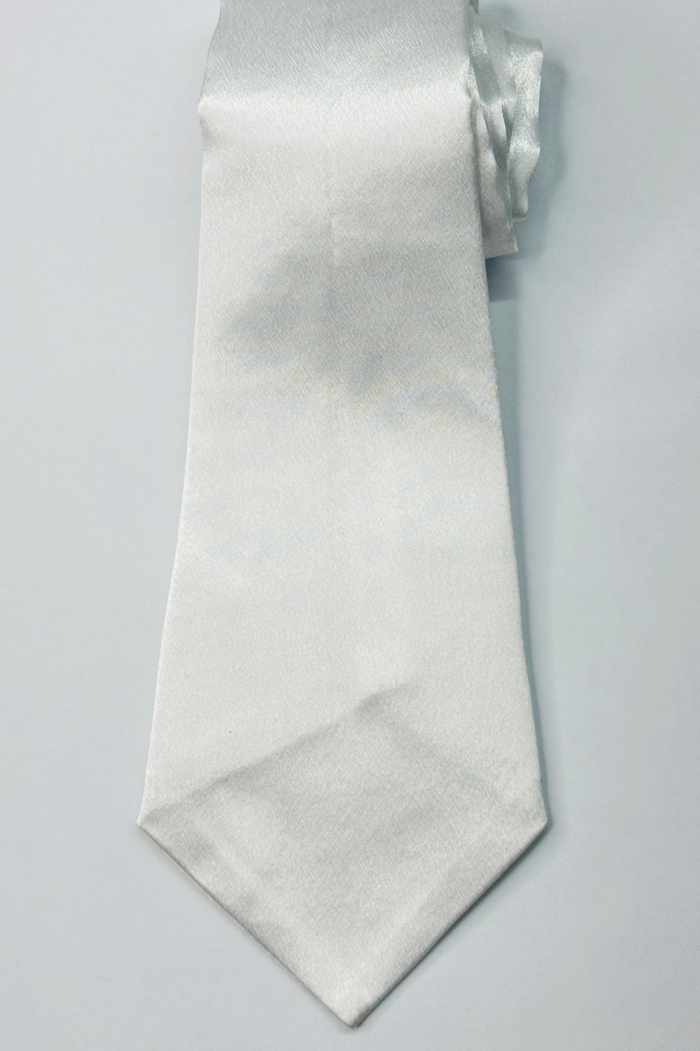 Satin Tie – SHEISIN