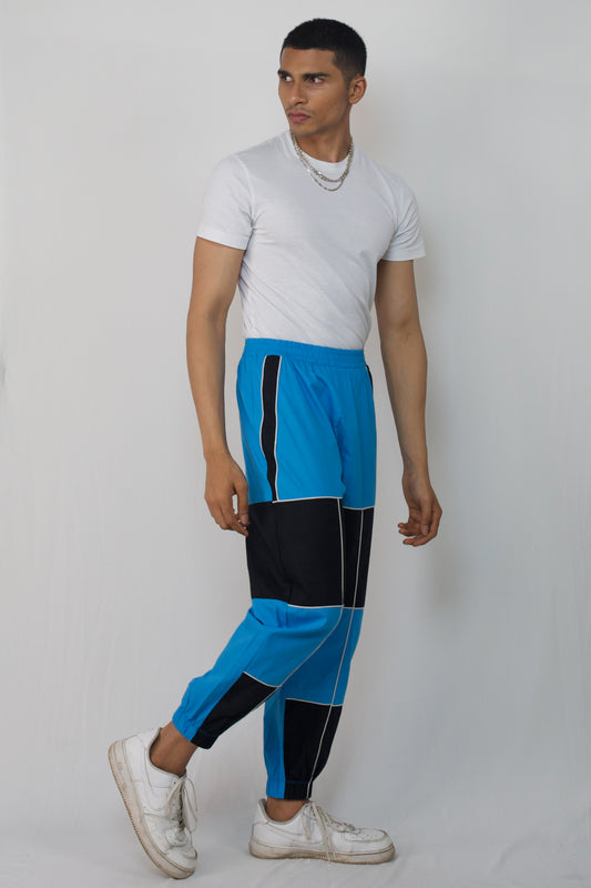 Contrast piping joggers